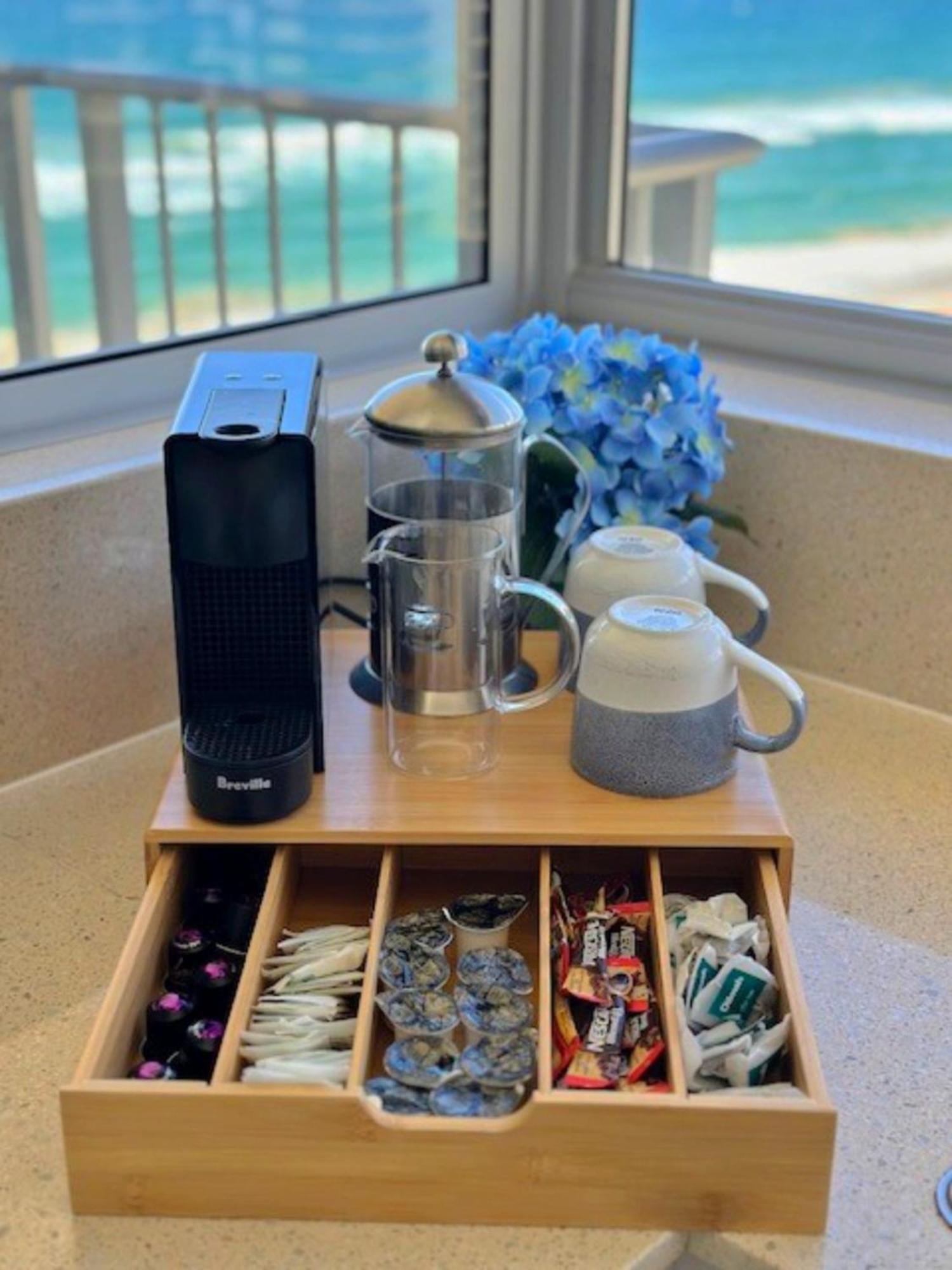 Wake Up Right On The Beach-bliss Apartment *