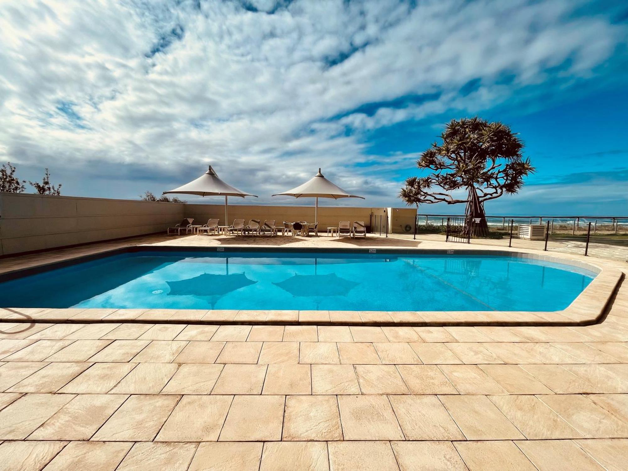 Wake Up Right On The Beach-bliss Apartment Gold Coast