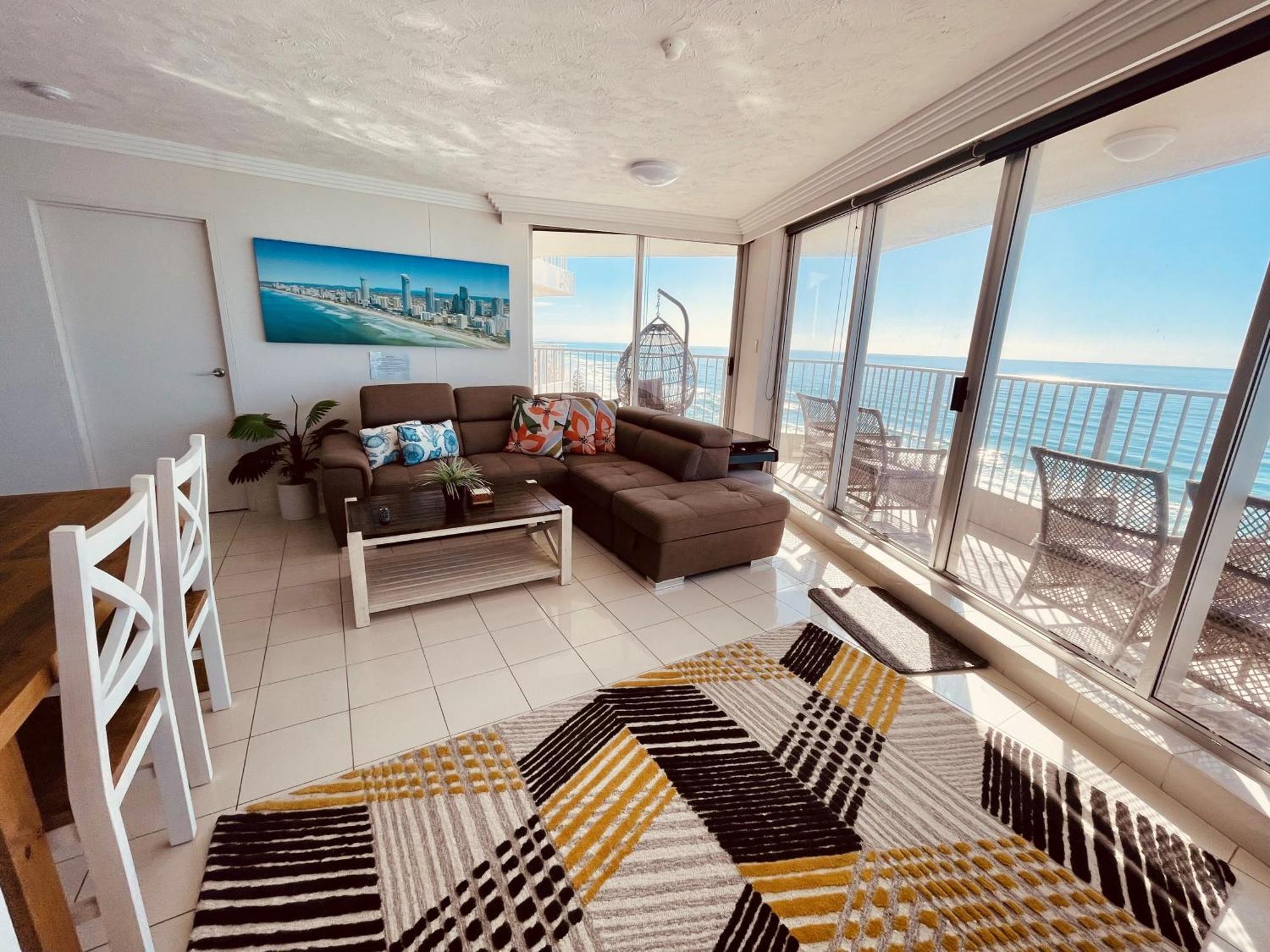 Apartment Wake Up Right On The Beach-bliss