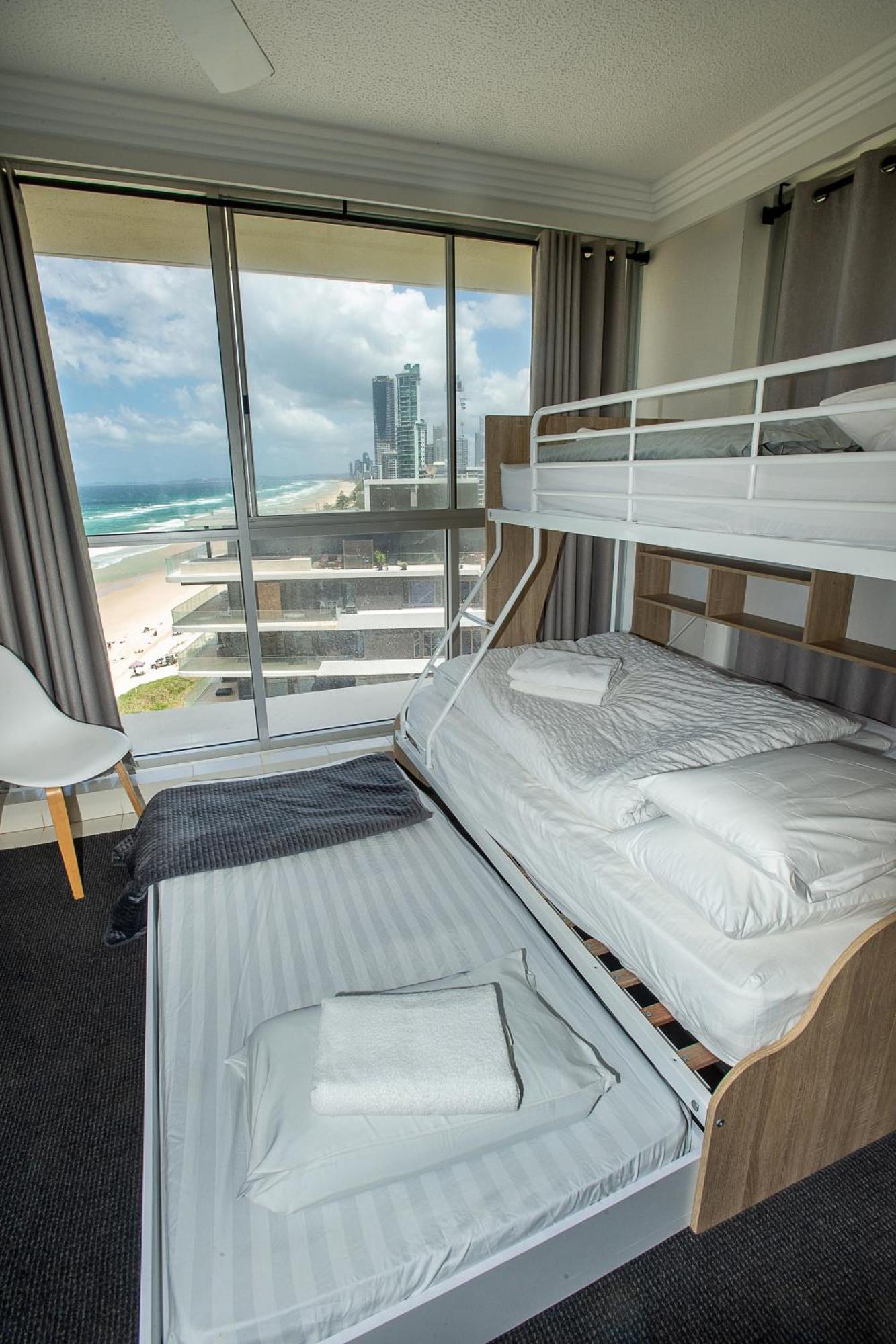 Apartment Wake Up Right On The Beach-bliss *